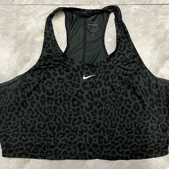 Nike Black Crop Top with Leopard Print - Picture 1 of 3